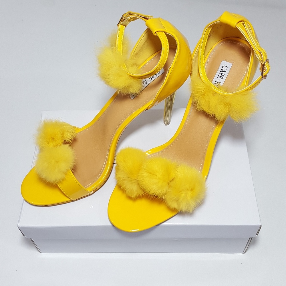 NEW Cape Robbin Yellow Pom Pom High Heels Sandals